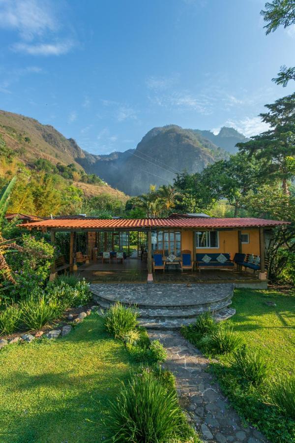 Lake Front Retreat At Los Elementos サンタ・クルス・ラ・ラグナ エクステリア 写真